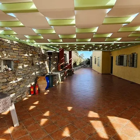 Vakantiehuis Breathtaking Seaview In A Serene Scenery Chavouna