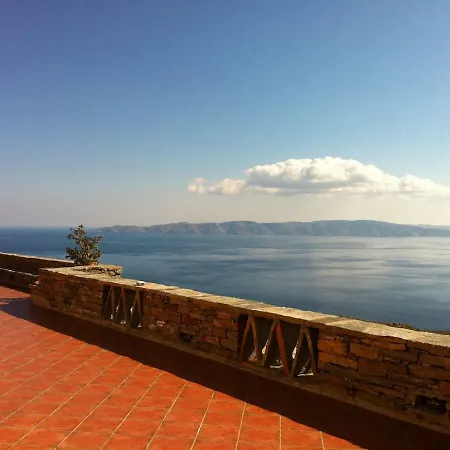 Dom wakacyjny Breathtaking Seaview In A Serene Scenery