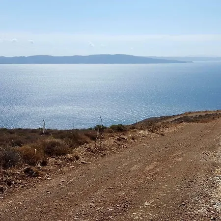 Holiday home Breathtaking Seaview In A Serene Scenery