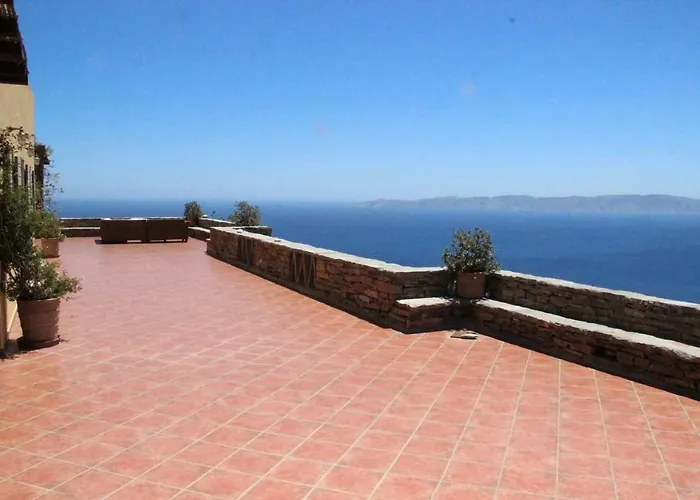 Semesterbostad Breathtaking Seaview In A Serene Scenery