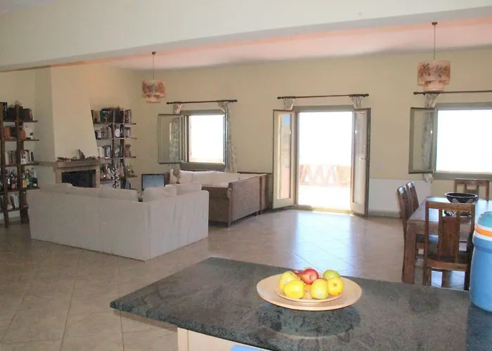 Breathtaking Seaview In A Serene Scenery Semesterbostad Chavouna