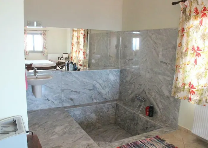 Breathtaking Seaview In A Serene Scenery Chavouna