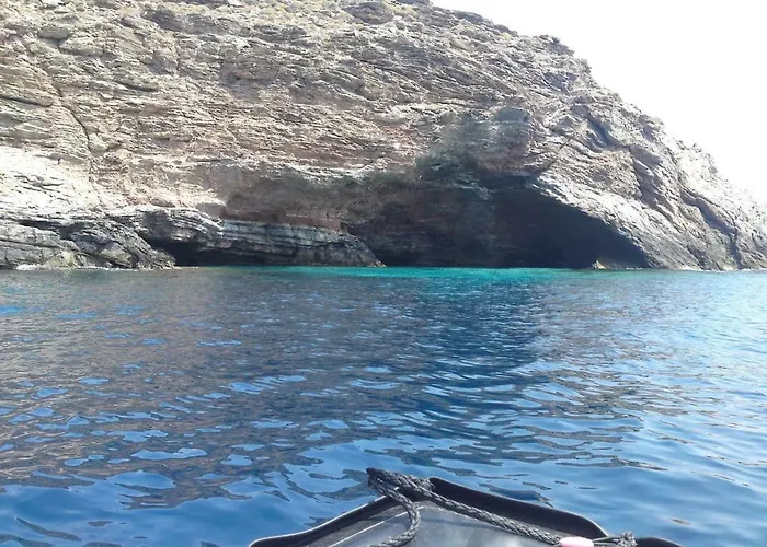 Semesterbostad Breathtaking Seaview In A Serene Scenery